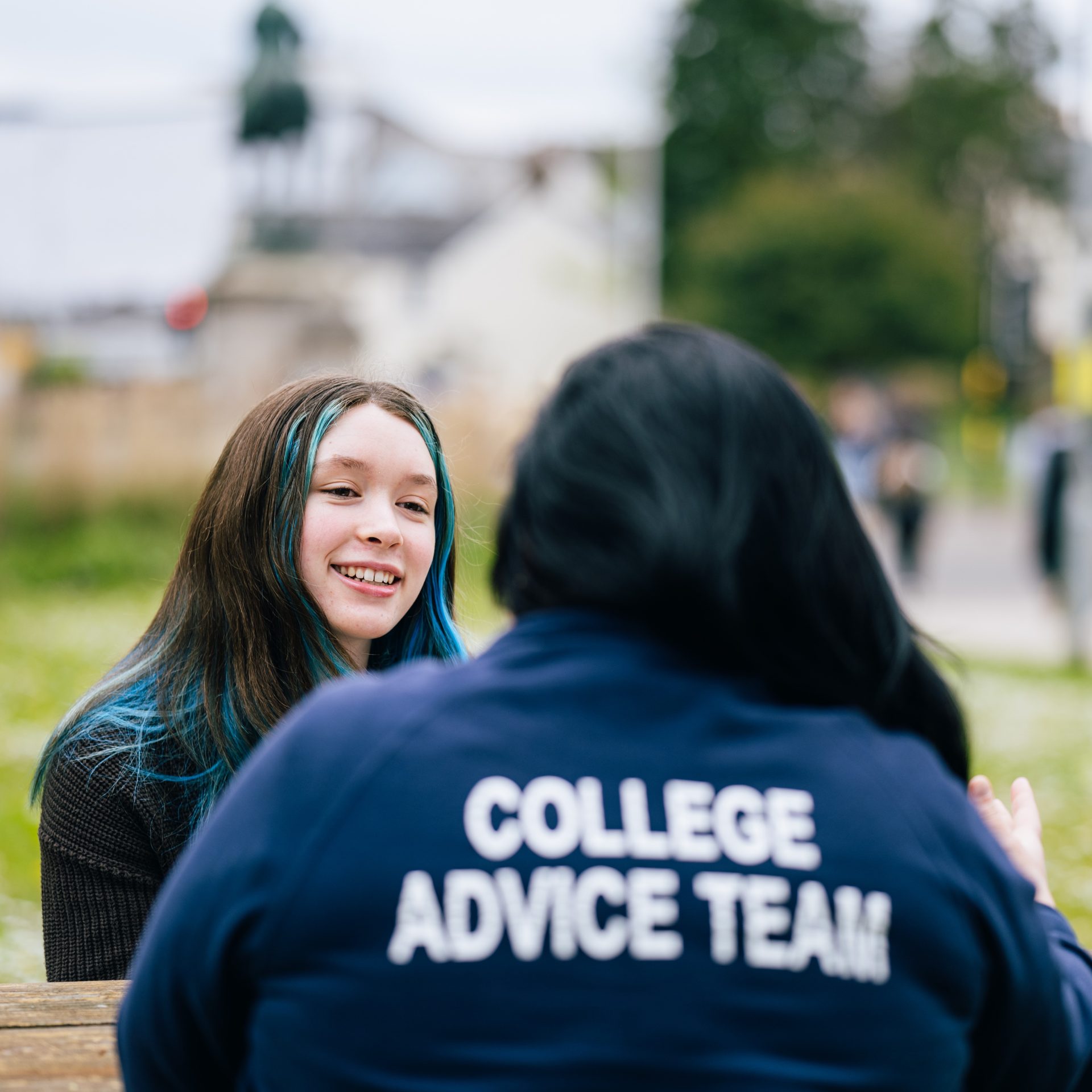 A student speaks with a member of our College Advice Team