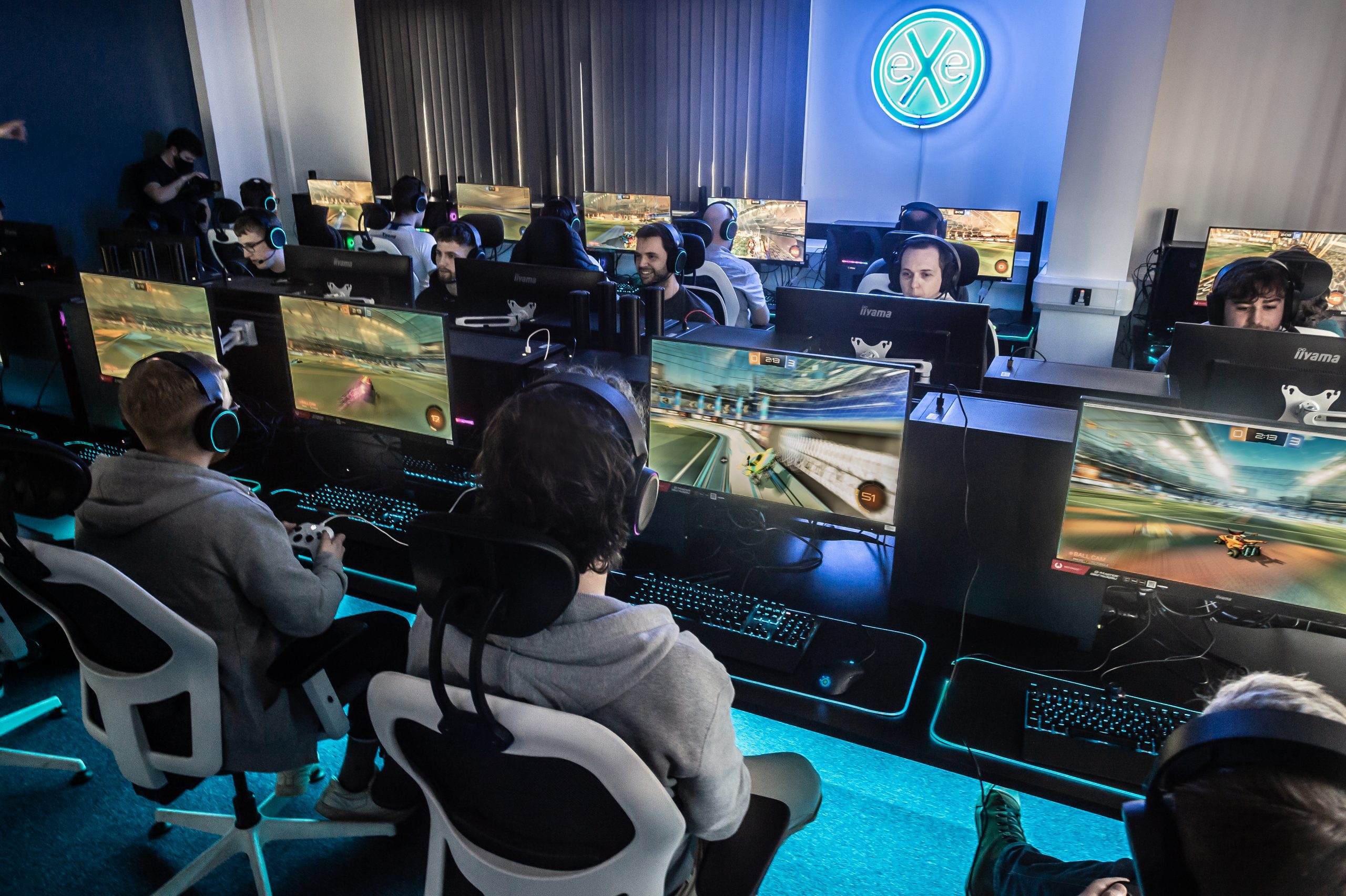Gaming computer suite